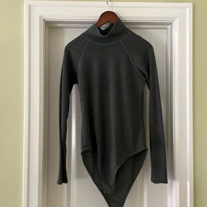 Charcoal grey long sleeve bodysuit size M